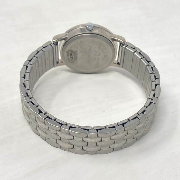 Carriage Easy Reader Watch Women 28mm Silver Tone Matte Stretch Band New Battery - Picture 13 of 14